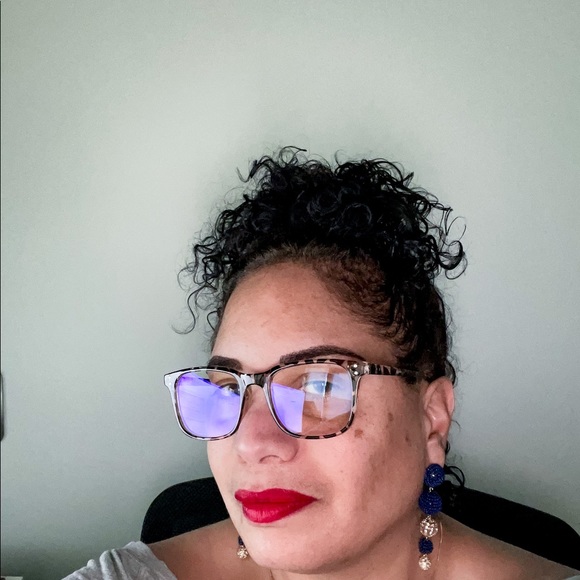 Meet your Posher, Julienne - Picture 1 of 1